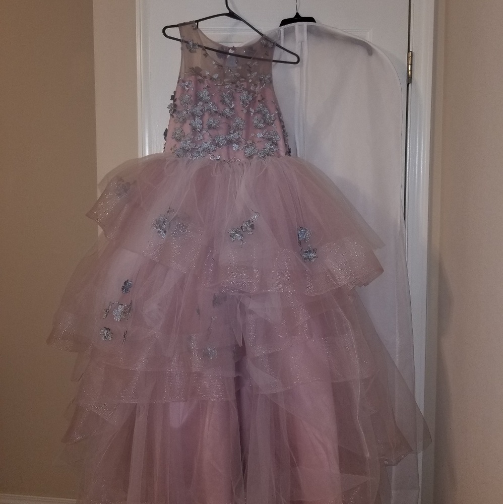 Girls dress